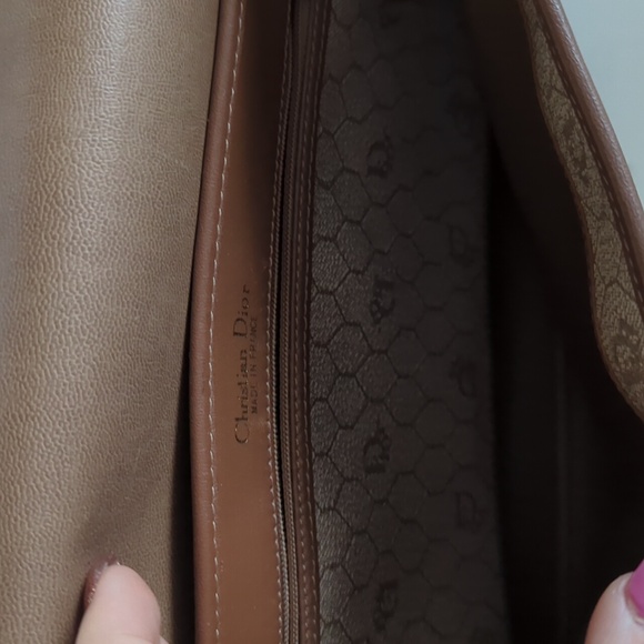 Christian Dior bag with adjustable strap - Picture 9 of 16